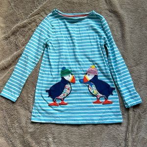 Mini Boden long sleeve tunic dress with front pockets.